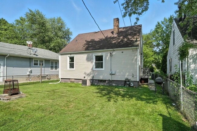 Building Photo - 3 Bedroom Home In Hobart