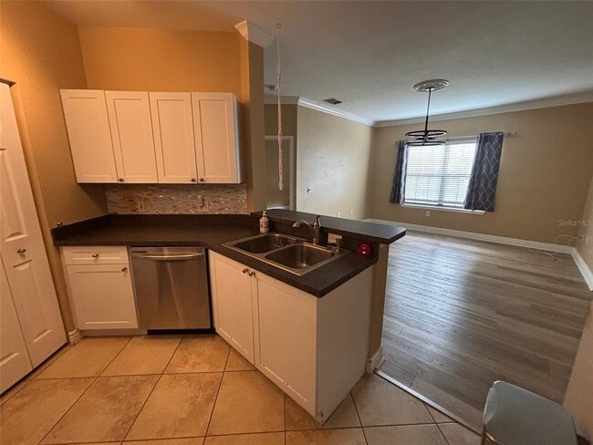 Building Photo - 2107 Portofino Pl