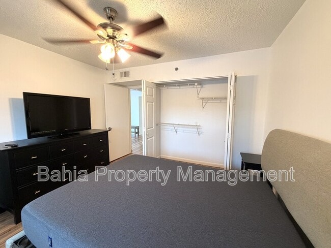 Building Photo - 770 Claughton Island Dr