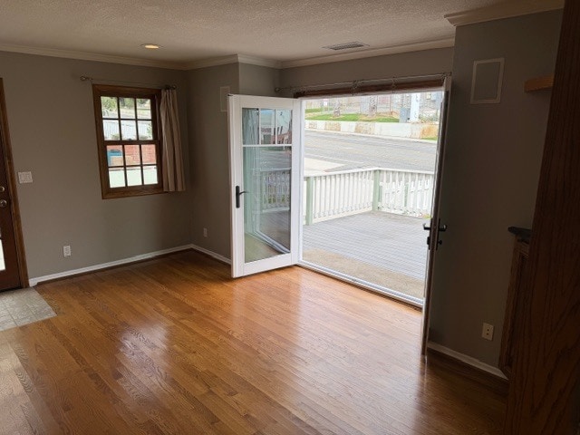 Building Photo - 302 N Gertruda Ave