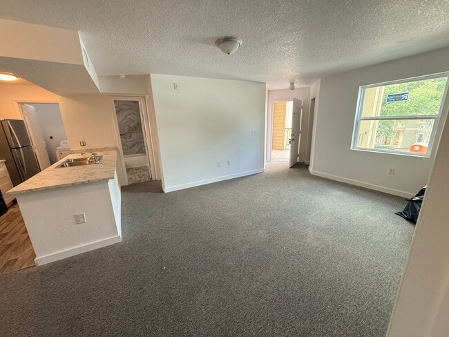 Building Photo - 3016 Parkway Blvd