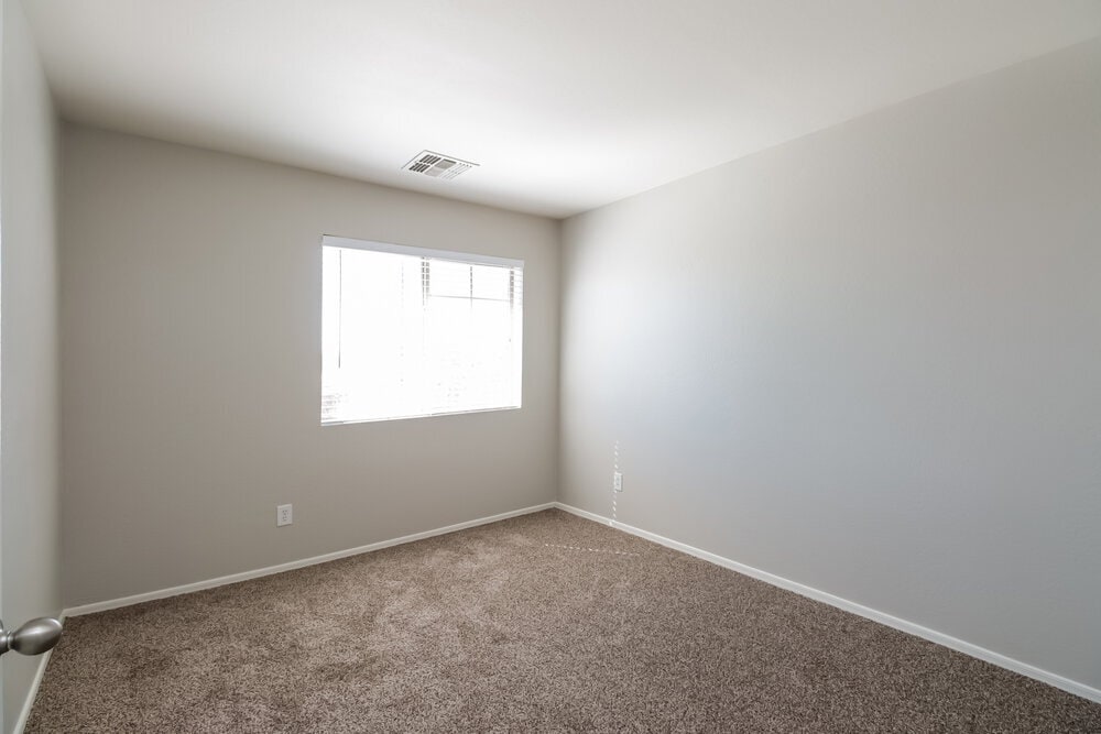 Building Photo - 21868 W Mohave St