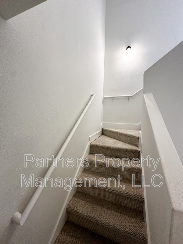 Building Photo - 12267 Rambling Rose Way