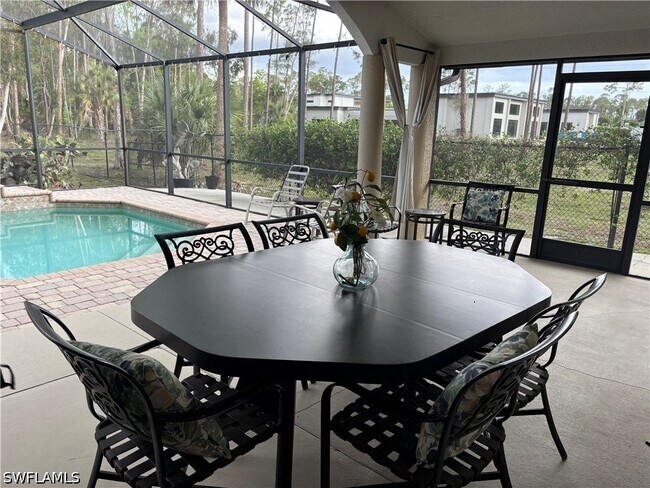 Building Photo - 1156 Oakes Blvd