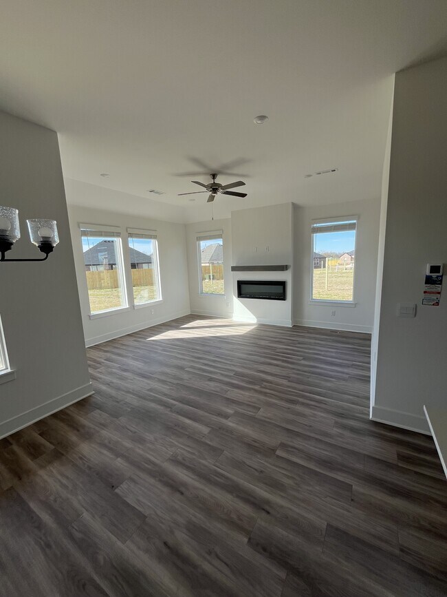 Building Photo - 513 W Gosling Isle