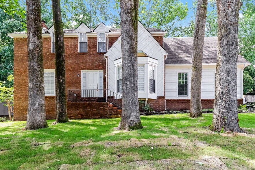 Primary Photo - 329 Ericson Rd
