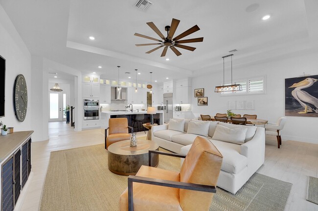 Building Photo - 15763 Longboat Key Dr