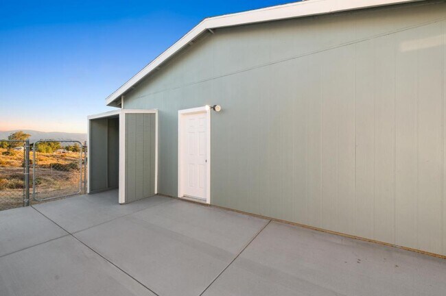 Building Photo - 45433 Witten Dr