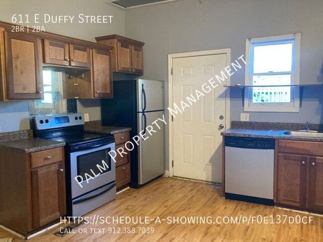 Building Photo - MOVE IN SPECIAL $250.00 OFF 1st Month's Rent- 2 bedroom, 1.5 bath apartment with W/D unit and sha...
