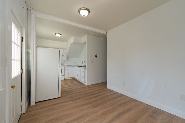 Building Photo - Spruce (294)