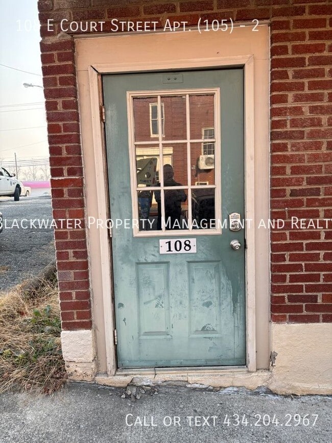 Building Photo - 108 E Court St