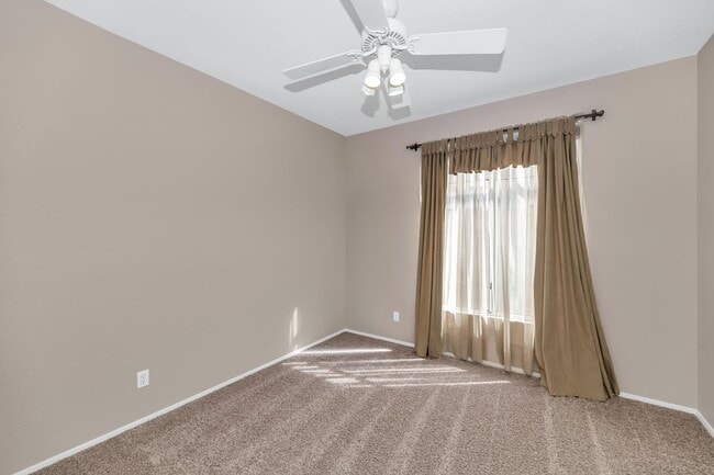 Building Photo - 3382 W Harrison St