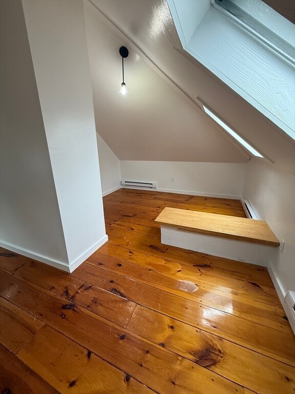 Building Photo - 7 N Green St