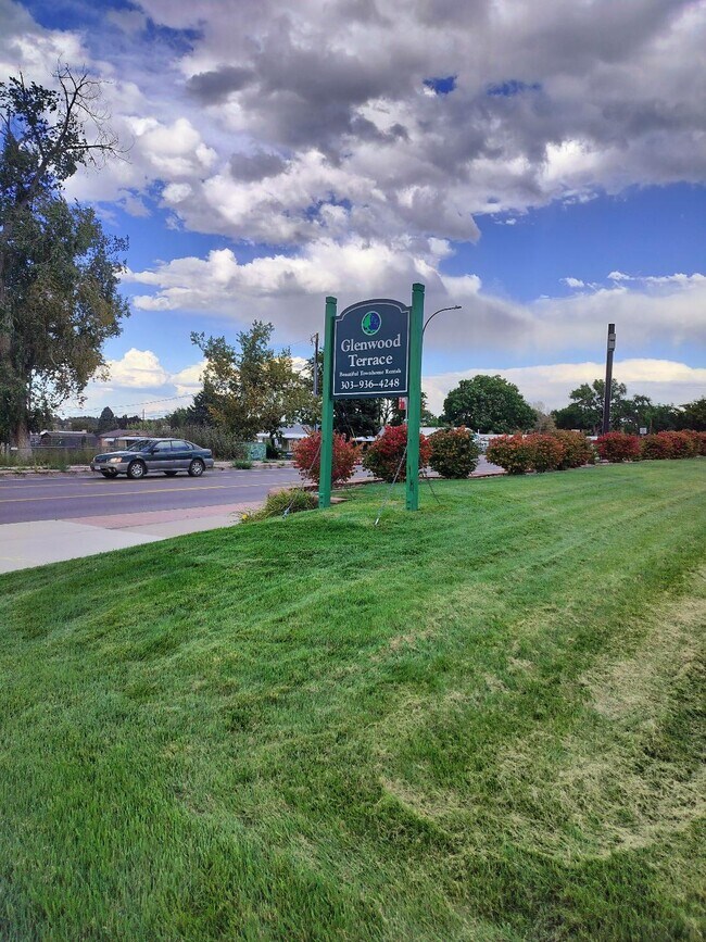 Building Photo - Glenwood Terrace Townhomes