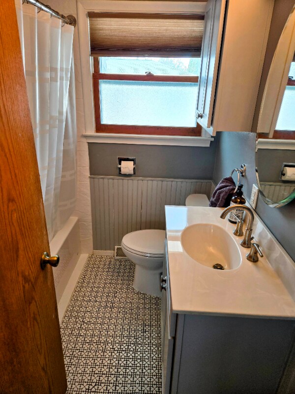 Building Photo - 1623 Jay Ln