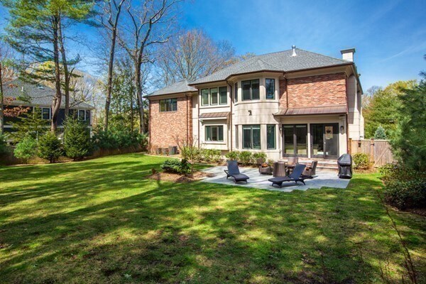 Building Photo - 1580 Beacon St