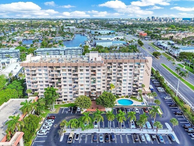 Building Photo - 777 S Federal Hwy