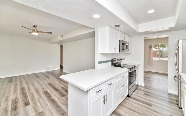 Building Photo - 8444 E Plaza Ave