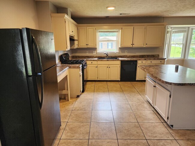Building Photo - 946 Elysium Dr