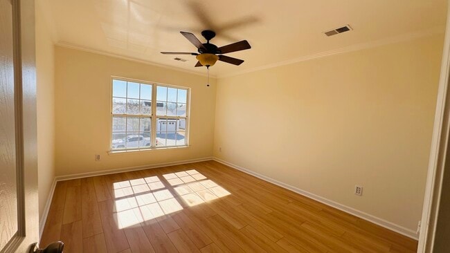 Building Photo - 1136 Moss Grove Dr