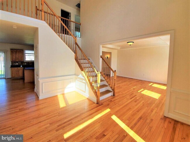 Primary Photo - 11406 Fox Chase Ct