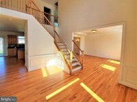 Building Photo - 11406 Fox Chase Ct