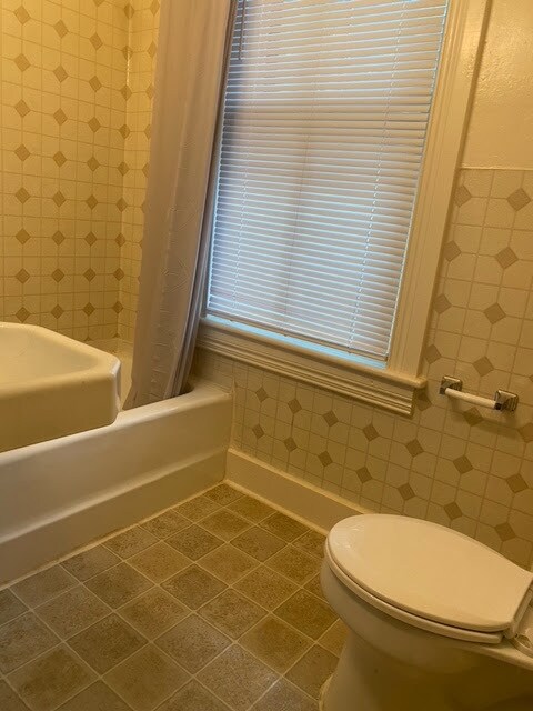 Building Photo - 822 E Prospect St