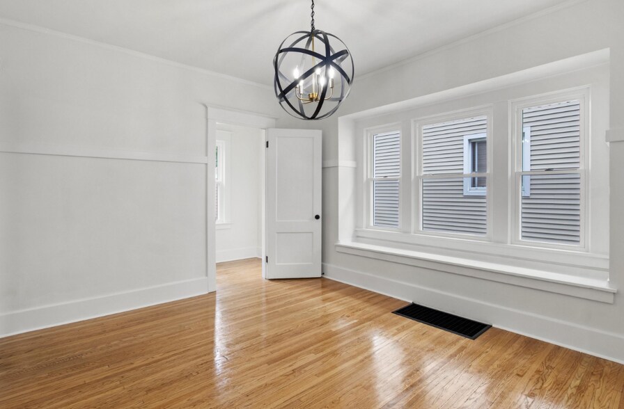 Dining Room - 44 Westchester Ave