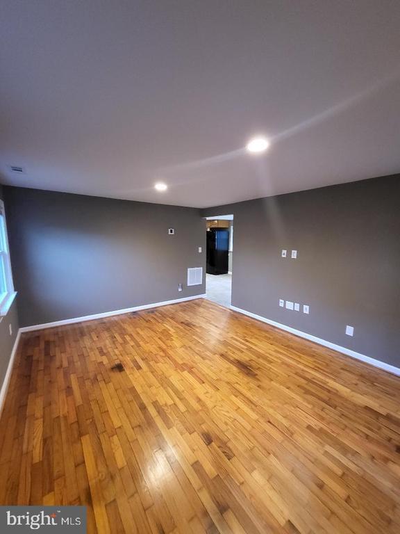 Building Photo - 811 Chester River Dr