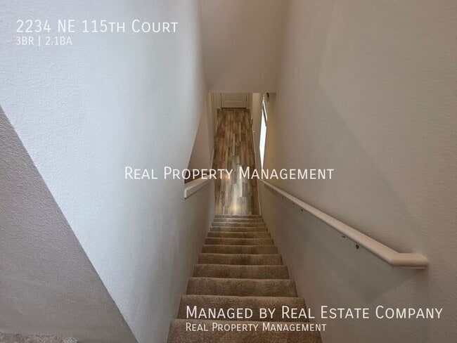 Building Photo - 2234 NE 115th Ct