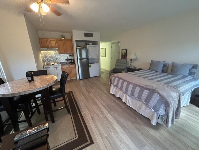 Primary Photo - 13334 Polo Club Rd