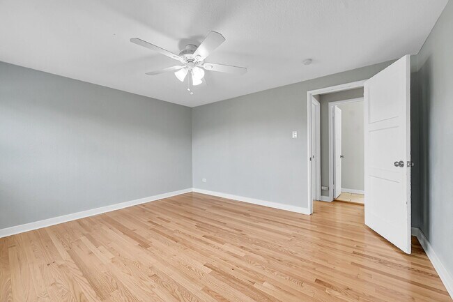 Building Photo - $2,095 - Updated 2 bed/1 bathroom Denver C...