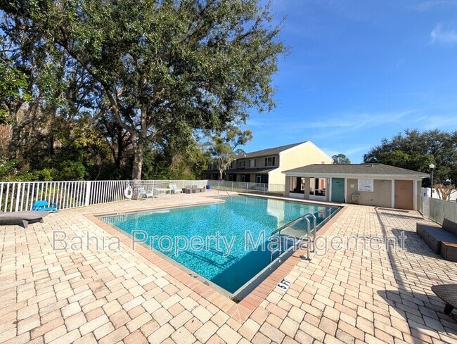 Building Photo - 5440 Carrollwood Key Dr