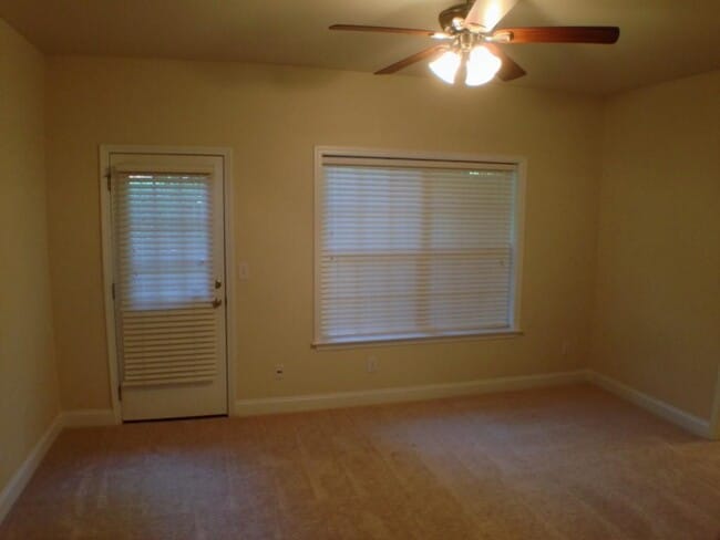 Building Photo - 5225 Wellsley Bend