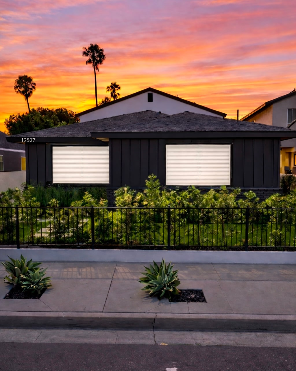 Building Photo - 12527 Cranbrook Ave