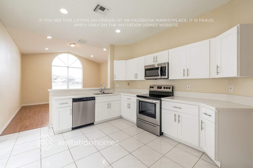 Building Photo - 7423 Wescott Terrace