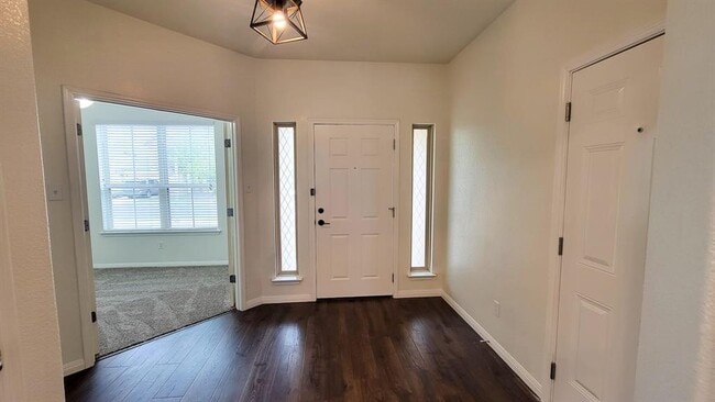 Building Photo - 1408 Twin Cove