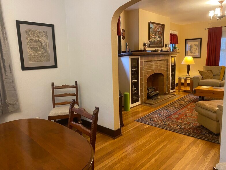 Dining looking into LR - 6824 McPherson Blvd