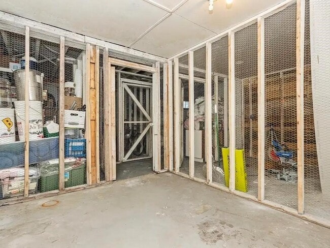 Building Photo - 1145 Boylston St