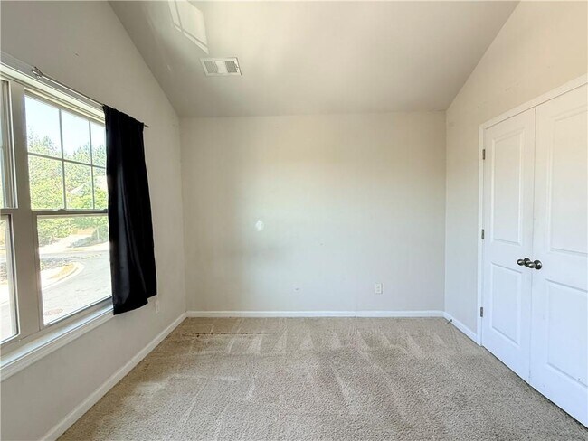 Building Photo - 1033 Haley Wds Ln