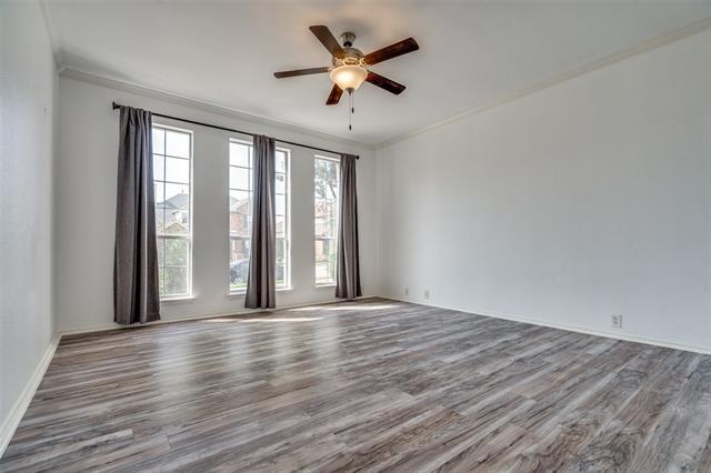 Building Photo - 2213 Ravenhurst Dr