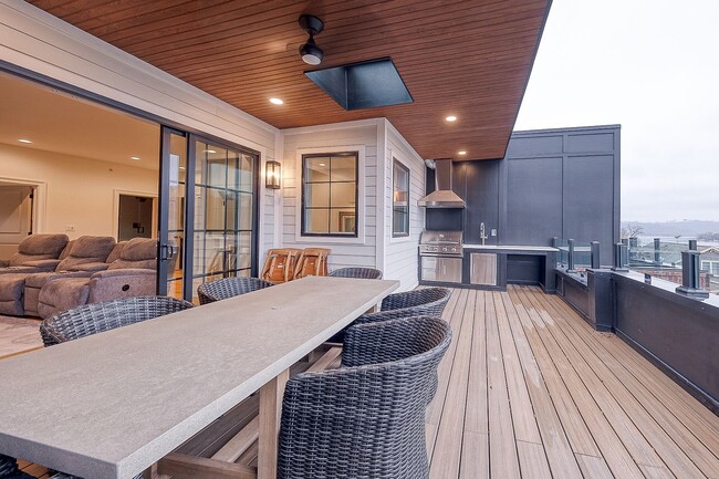 Building Photo - Prime US Open Rental: For those with disce...
