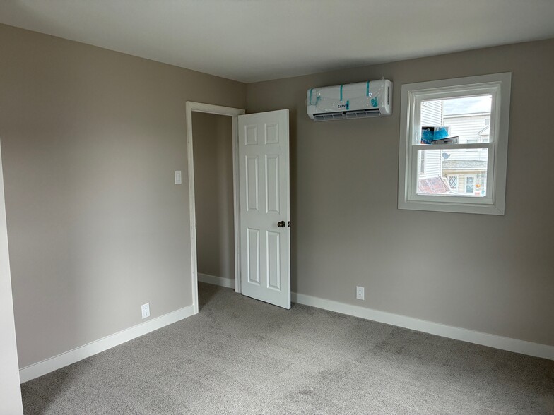 Bedroom 3 - 52 Blocker St