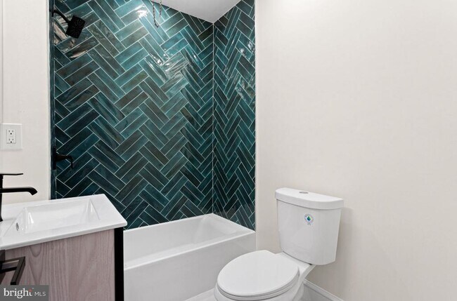 Building Photo - 6812 Sprague St