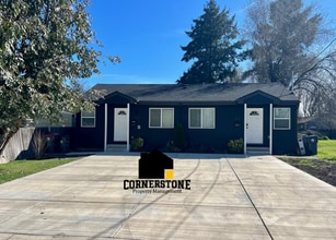 Building Photo - 610 Plum St