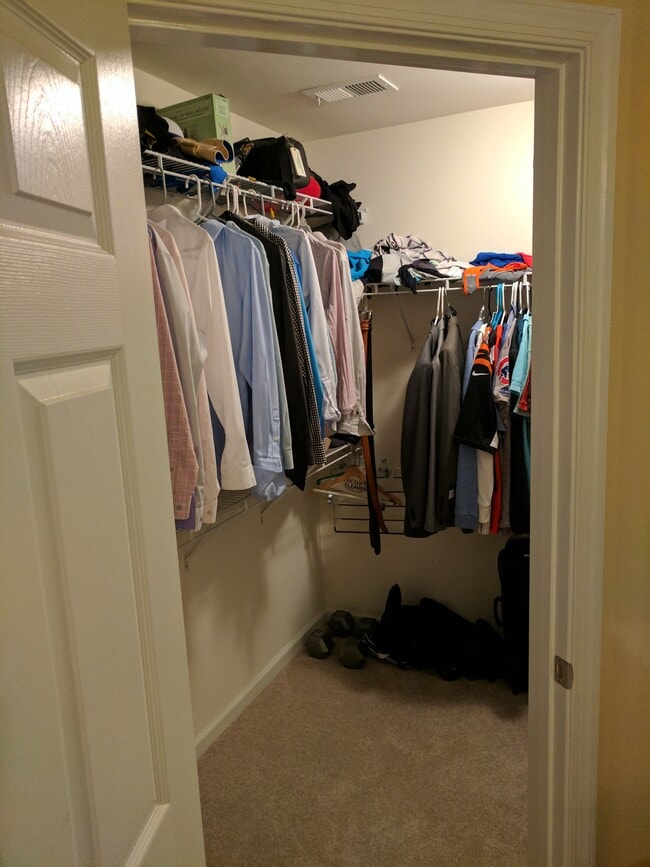 Building Photo - 850 Rockcreek Rd