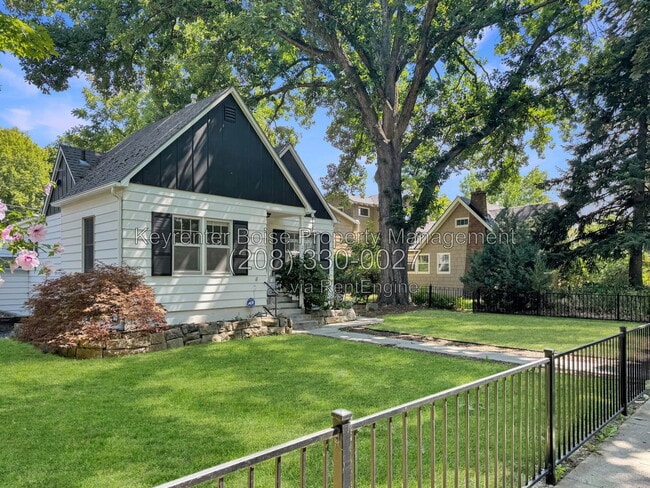 Building Photo - 2124 N 15th St