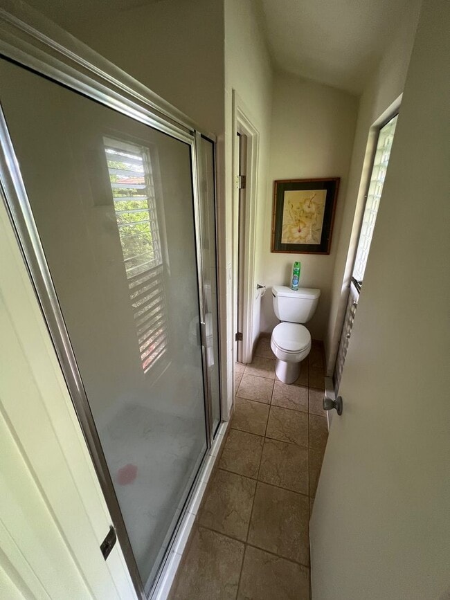Building Photo - 1 Bed/2 Bath Condo in downtown Kona (furnished)