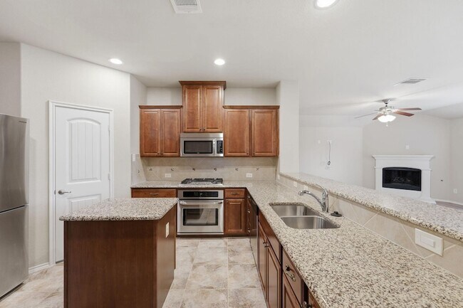 Building Photo - 316 Rocky Pine Rd
