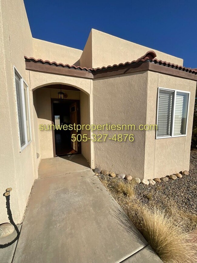 Building Photo - 3 Bedroom, 2 Bath, 2 Car Garage House with...